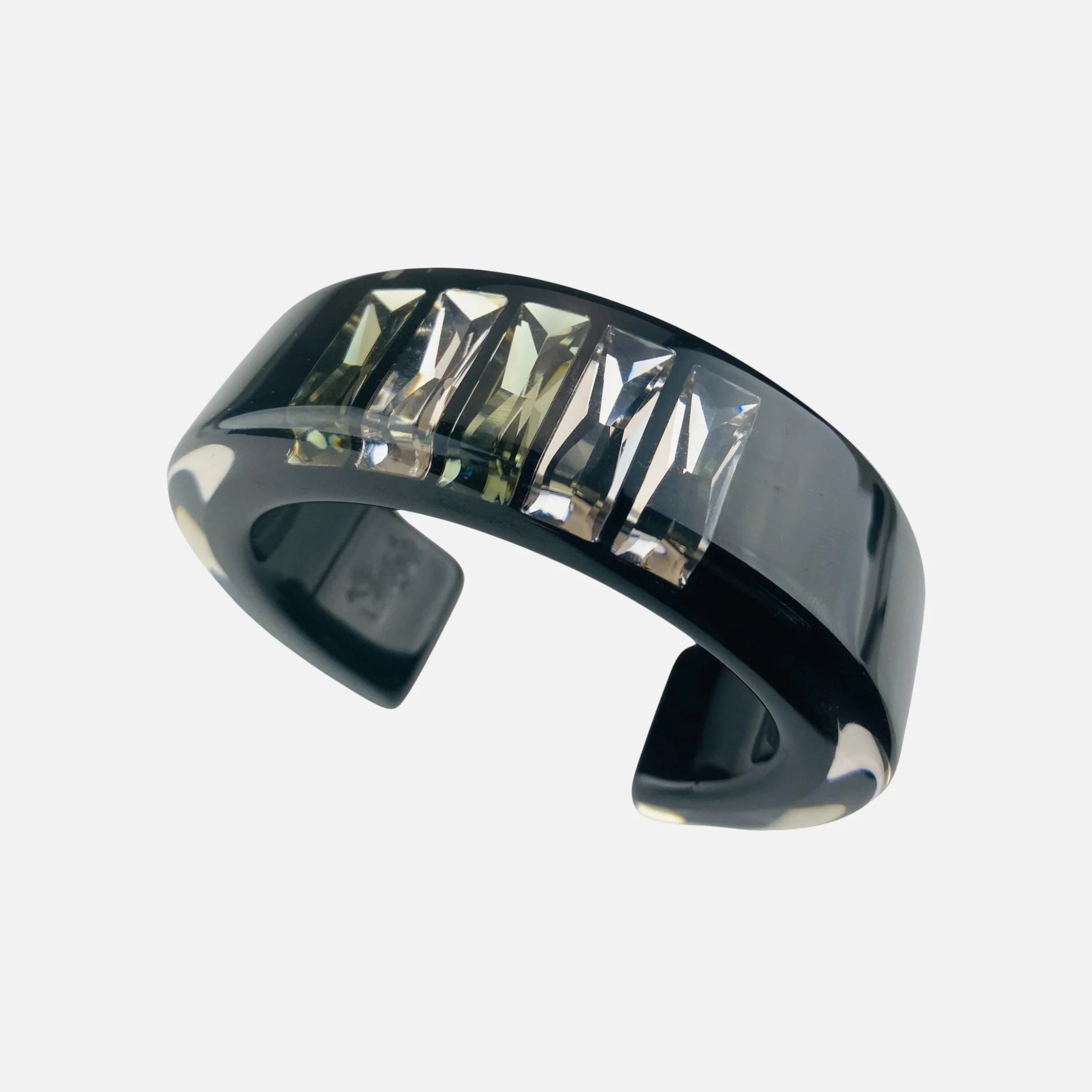 Building Statement Cuff